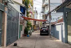 ​Đặc điểm: Hẻm xe hơi 6m thông sạch đẹp, cách mặt tiền vài căn nhà, nhà mới đẹp ở ngay
​Phù hợp... Bán nhà riêng tại Diên Hồng, Hồ Chí Minh 01