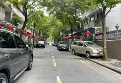 Liền kề KĐT An Hưng - Sát hồ điều hòa trung tâm - 83m - MT 5m - 5 tầng - Ở hoặc kinh doanh đều tốt... Bán biệt thự, liền kề tại Dương Nội, Hà Nội 06