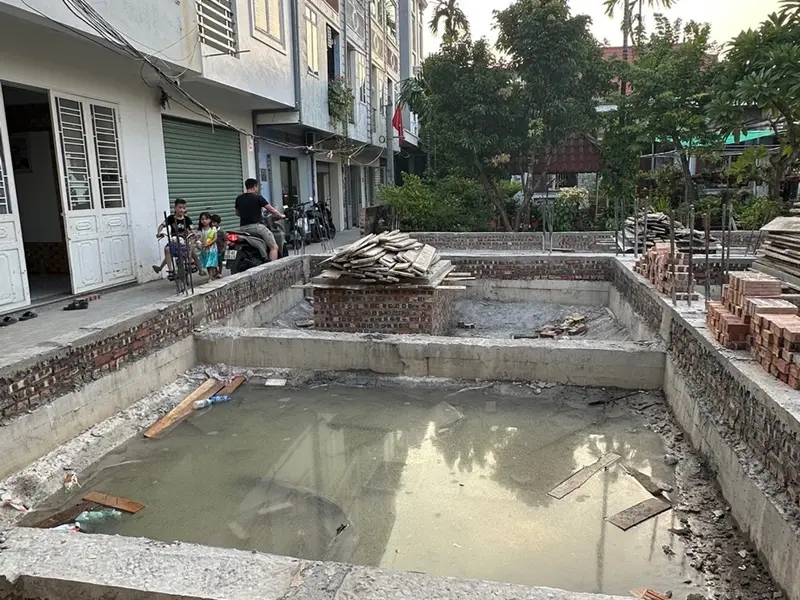 Nhà 3 tầng mới xây thô gần chợ Hàng vị trí đắc địa... Bán nhà riêng tại Lê Chân, Hải Phòng 01