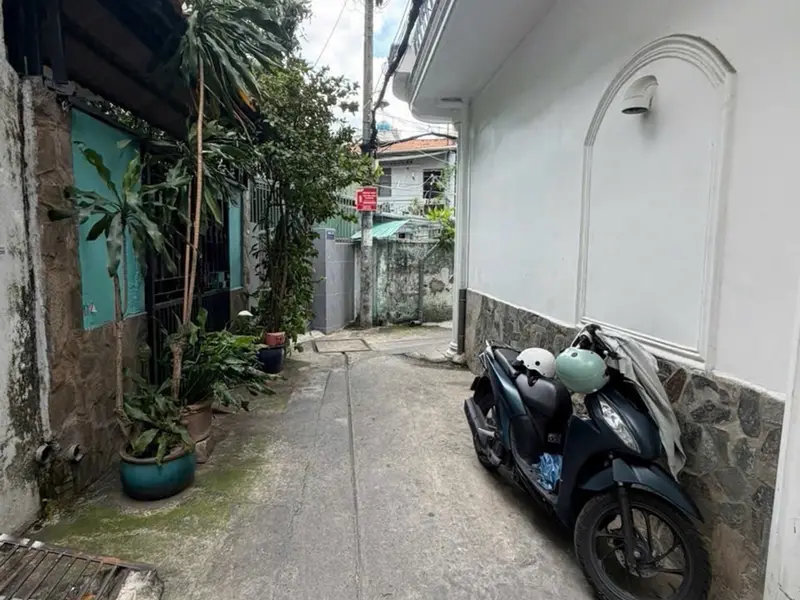 Nhà 3 tầng xinh xắn, vị trí trung tâm, giá hợp lý!... Bán nhà riêng tại Đức Nhuận, Hồ Chí Minh 01