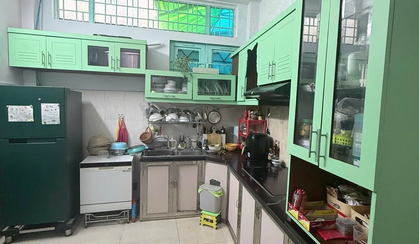 Nhà 3 tầng 3 phòng ngủ đón nắng Đông Bắc tại Tân Định... Bán nhà riêng tại Tân Định, Hồ Chí Minh 01