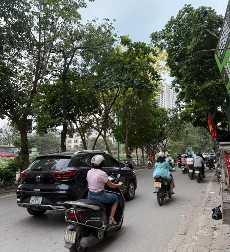 Nhà Phố Đẳng Cấp Hướng Đông Nam Tại Trịnh Đình Cửu,... Bán owner_side tại Định Công, Hà Nội 01