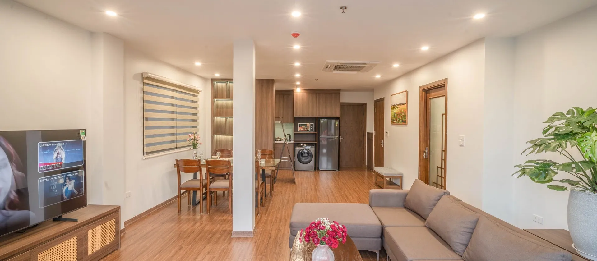 Bán tòa nhà mặt phố, view Hồ Tây... Bán nhà mặt phố tại Tây Hồ, Hà Nội 01
