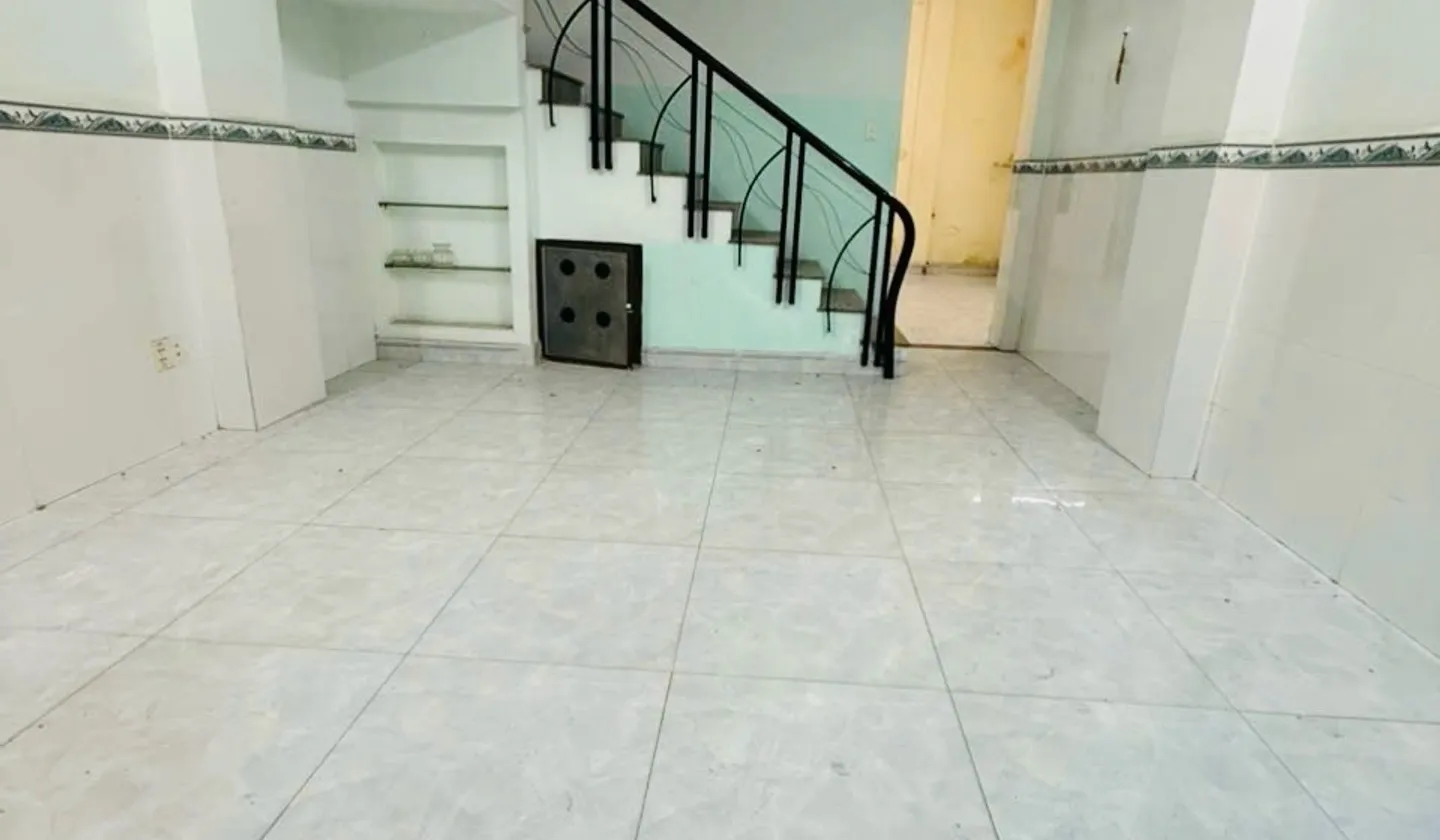 Nhà 3 tầng 61m2 hướng Đông, giảm giá còn 7.98 tỷ, Gò Vấp... Bán nhà riêng tại Thông Tây Hội, Hồ Chí Minh 01