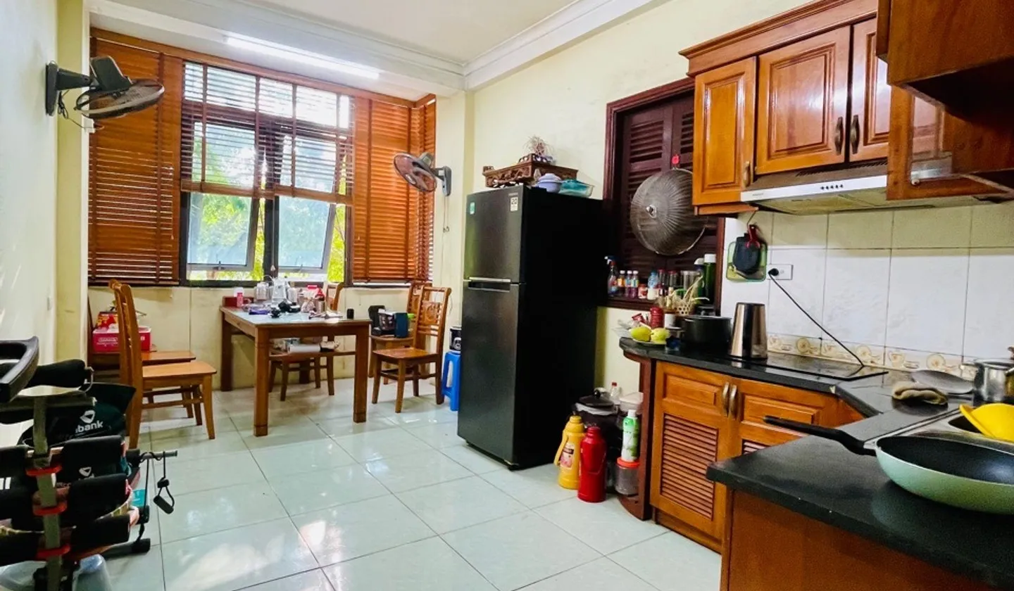 Nhà mặt phố Kim Giang, cơ hội kinh doanh đỉnh cao, sổ đỏ chính chủ... Bán nhà mặt phố tại Khương Đình, Hà Nội 01