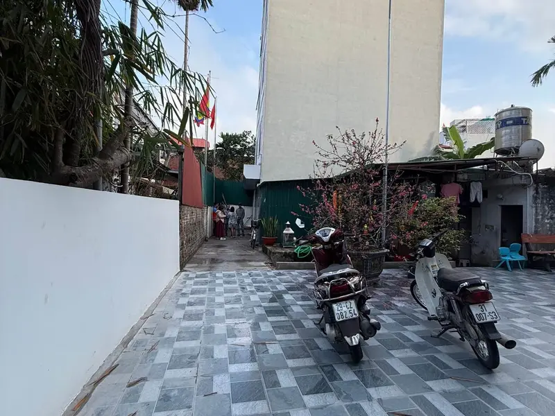 Bán nhà riêng 5 tầng tại Đông Dư với ô tô đỗ cửa, gần nhà văn hóa... Bán nhà riêng tại Bát Tràng, Hà Nội 01