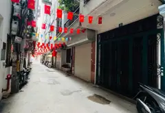 Cơ hội hiếm có sở hữu nhà riêng 5 tầng mặt tiền rộng tại phường Láng, Hà Nội... Bán nhà riêng tại Láng, Hà Nội 02