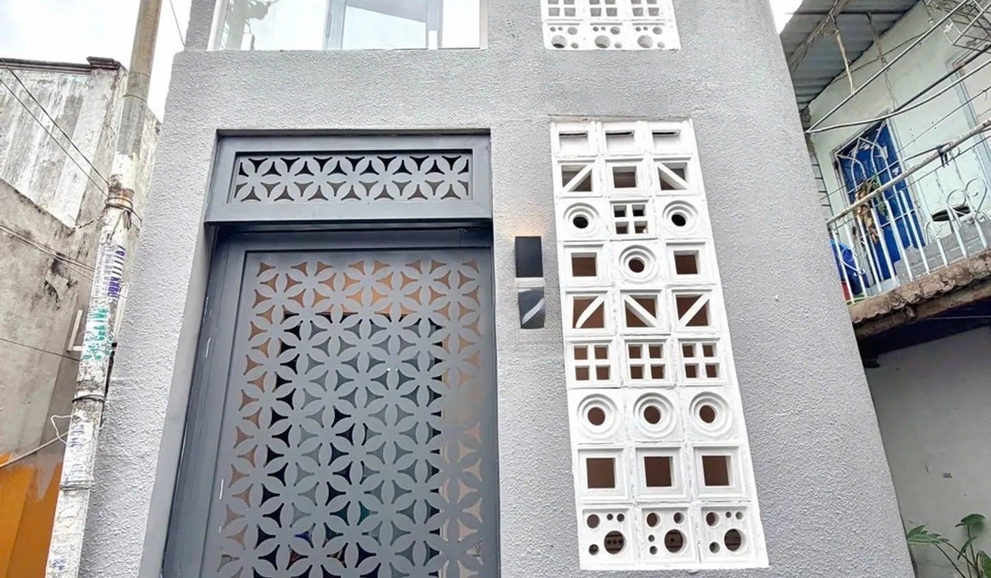 Chỉ 2,28 tỷ có ngay nhà mới, hiện đại, 2 tầng dọn vào ở ngay, SHR... Bán nhà riêng tại Bình Trị Đông, Hồ Chí Minh 01