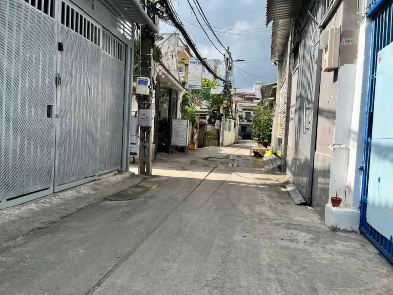 Nhà nát đẹp Huỳnh Tấn Phát, ô tô vào thoải mái... Bán nhà riêng tại Tân Mỹ, Hồ Chí Minh 01