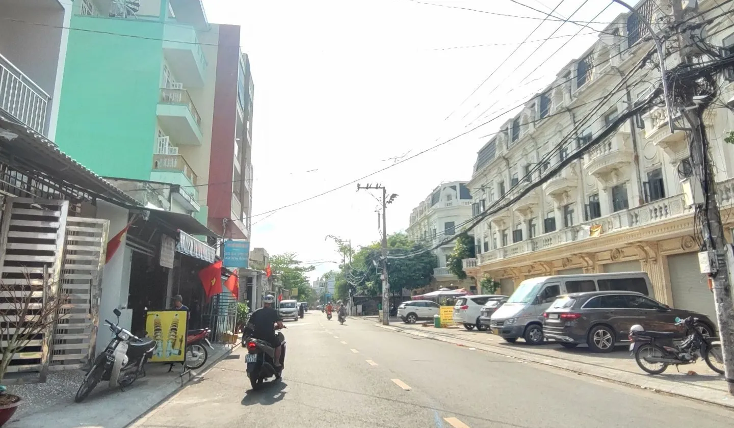 Bán nhà mặt phố mặt tiền rộng tại quận trung tâm, 79m2... Bán nhà mặt phố tại Phú Thạnh, Hồ Chí Minh 01