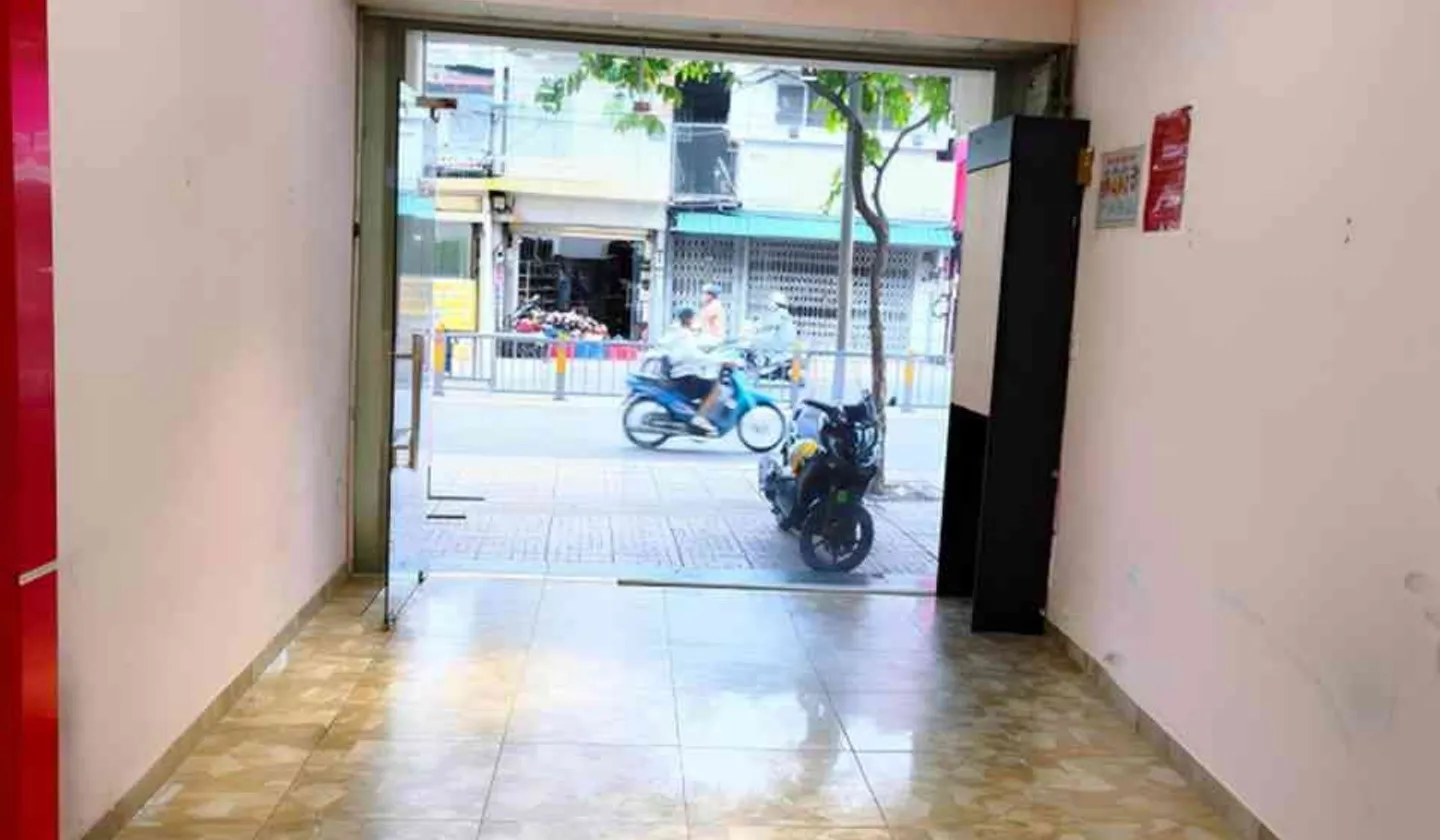 Nhà Mặt Phố Sang Trọng Tại Trung Tâm Quận 3... Bán nhà mặt phố tại Nhiêu Lộc, Hồ Chí Minh 01