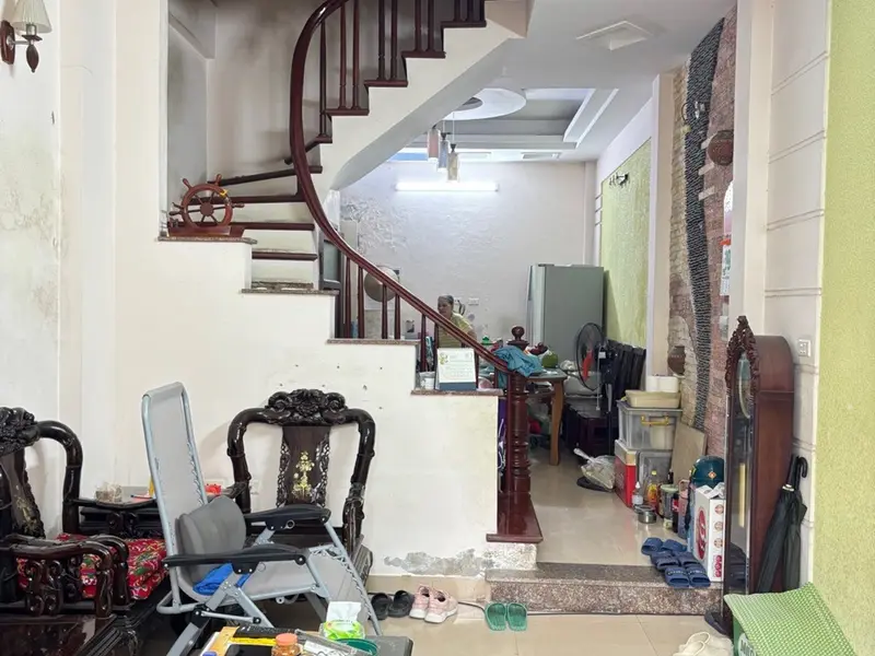 Bán nhà riêng 5 tầng tại phường Ngọc Hà, Ba Đình, Hà Nội, vị trí trung tâm, sổ đỏ chính chủ 13,1 tỷ... Bán nhà riêng tại Ngọc Hà, Hà Nội 01