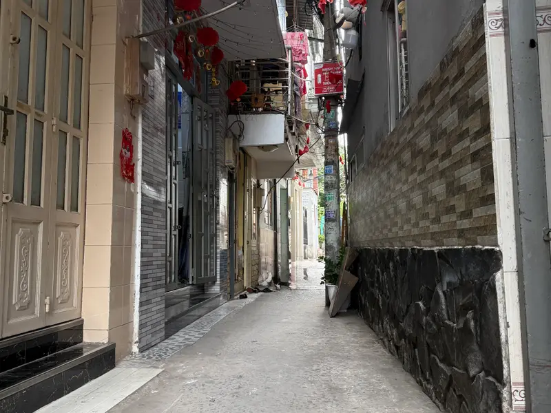NHÀ 2 LẦU CŨ – 30M² – 3PN – 3,7 Đ – TRẦN XUÂN SOẠN Q7... Bán nhà riêng tại Tân Hưng, Hồ Chí Minh 01