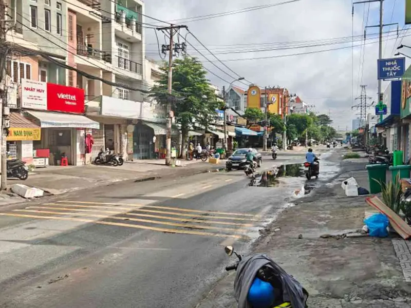 NHÀ MẶT TIỀN KINH DOANH NGAY CỔNG SAU CTY POUYUEN, 80M2 3 TẦNG + SÂN THƯỢNG... Bán nhà mặt phố tại Tân Tạo, Hồ Chí Minh 01