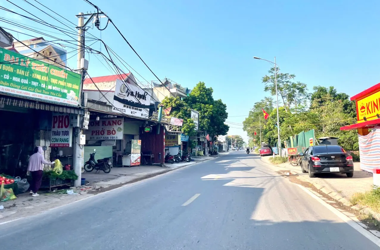 LÔ GÓC 2 MẶT TIỀN-ĐƯỜNG BÌA LÀNG THOÁNG MÁT-MẶT TIỀN 10M -CHIA 2 LÔ THOẢI MÁI-300m RA ĐƯỜNG 35... Bán đất tại Kim Anh, Hà Nội 01