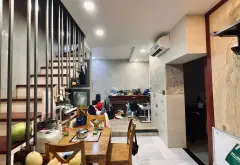 Nhà 3 tầng mặt tiền rộng, vị trí vàng Tô Hiến Thành... Bán nhà riêng tại Hòa Hưng, Hồ Chí Minh 03