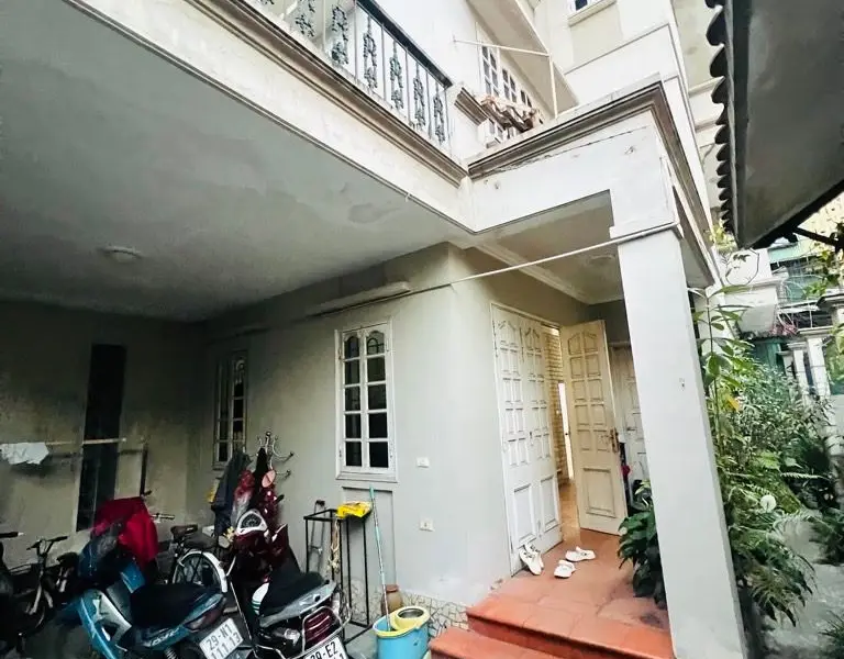 Bán BIỆT THỰ 120m HOÀNG ĐẠO THÀNH - CUNG ĐIỆN CỦA VUA MẶT TIỀN KHỦNG -LÔ GÓC 2 MẶT Ô TÔ TRÁNH .... Bán nhà riêng tại Khương Đình, Hà Nội 01