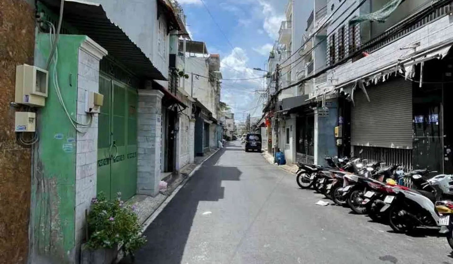 Bán nhà mặt phố 2 tầng diện tích 40.8m² tại Phú Thọ Hoà, giá 5.6 tỷ... Bán nhà mặt phố tại Phú Thọ Hòa, Hồ Chí Minh 01