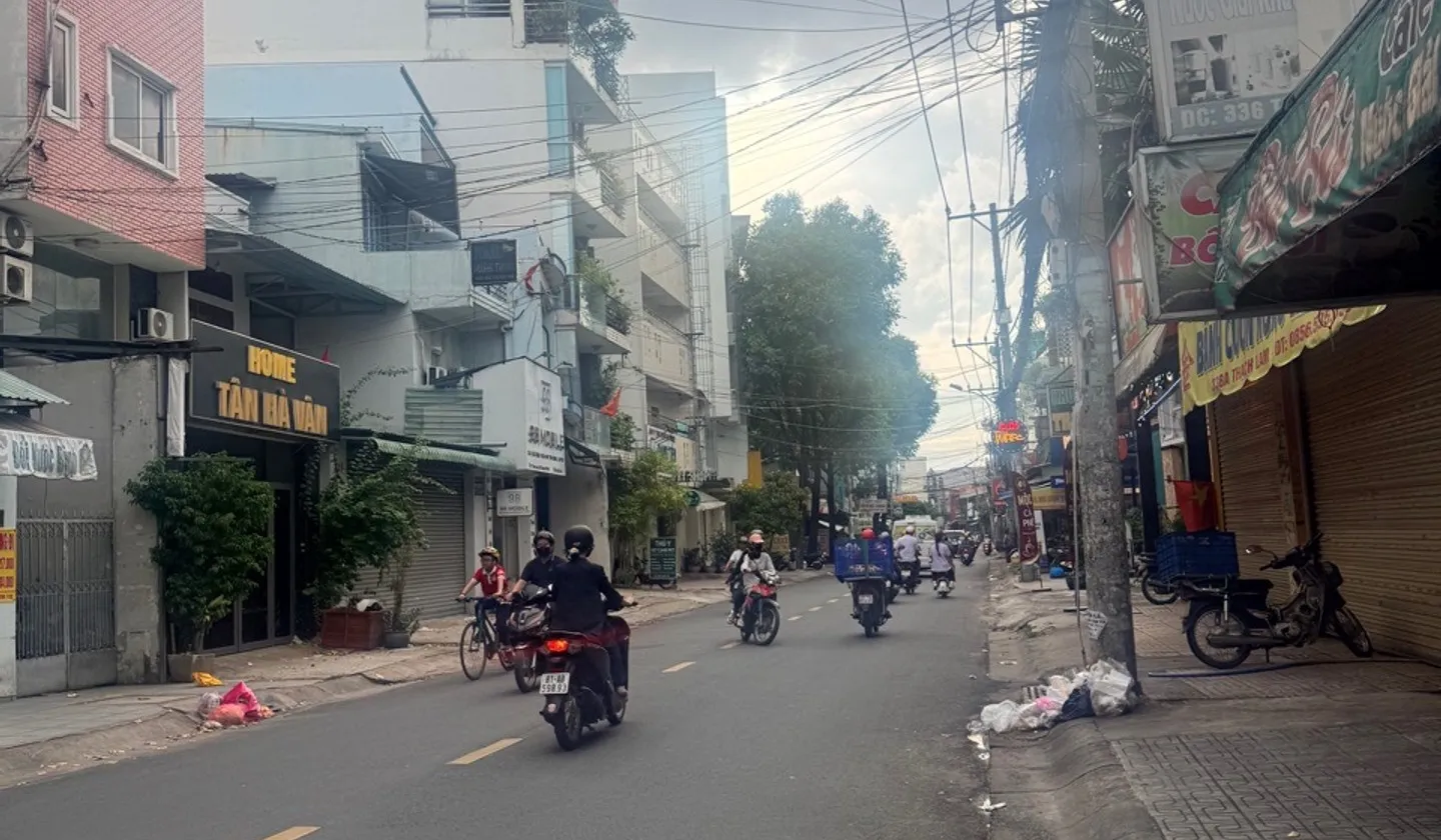 Nhà mặt phố sầm uất Thạch Lam, cơ hội đầu tư sinh lời cao chỉ 13.5 tỷ... Bán nhà mặt phố tại Phú Thạnh, Hồ Chí Minh 01