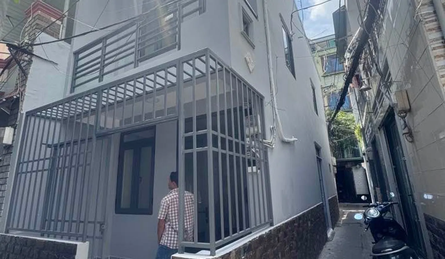 Bán nhà 2 tầng, 44m² tại Nguyễn Thượng Hiền, Phú Nhuận với 4 phòng ngủ tiện nghi... Bán nhà riêng tại Đức Nhuận, Hồ Chí Minh 01