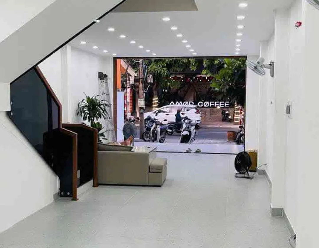 🚨 11,2 TỶ – CÓ MỘT CHI TIẾT Ở CĂN NÀY KHIẾN NGƯỜI MUA KINH DOANH PHẢI QUAY LẠI XEM…... Bán nhà mặt phố tại Hòa Xuân, Đà Nẵng 01