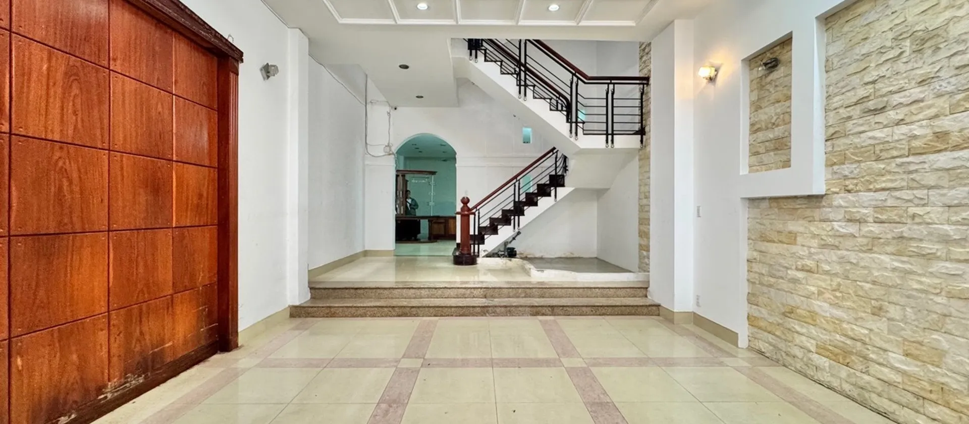Bán nhà 5 tầng mặt phố Tân Bình, diện tích 116m2, giá 22.5 tỷ... Bán nhà mặt phố tại Tân Sơn Nhất, Hồ Chí Minh 01
