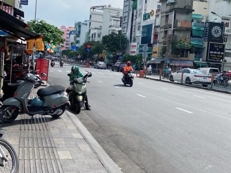Nhà mặt phố trung tâm Quận 1, 4 tầng, kinh doanh đỉnh... Bán nhà mặt phố tại Cầu Ông Lãnh, Hồ Chí Minh 01