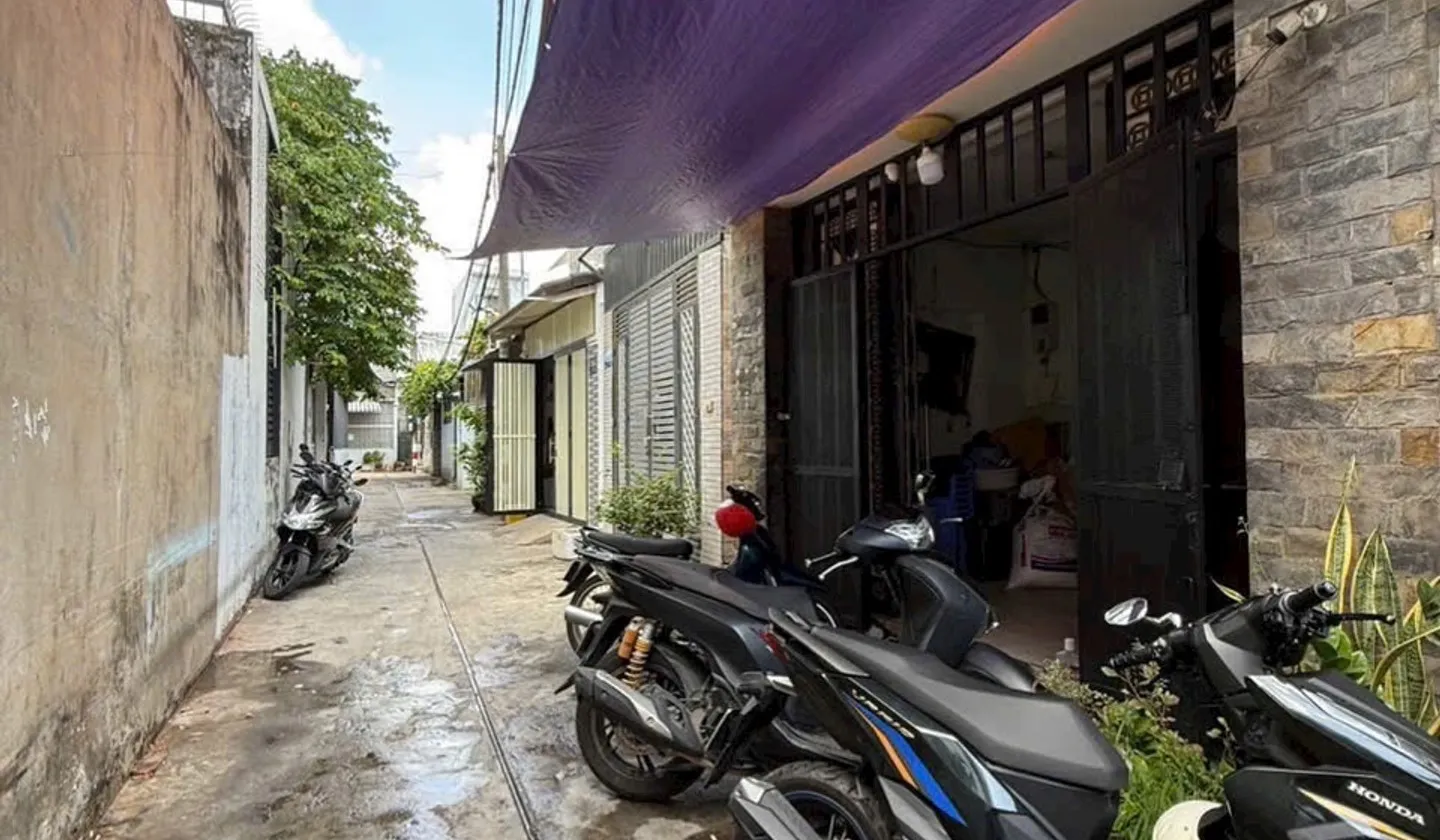 Nhà đẹp giá sốc tại Tân Phú, hẻm ô tô 5m, full tiện nghi... Bán nhà riêng tại Tân Sơn Nhì, Hồ Chí Minh 01