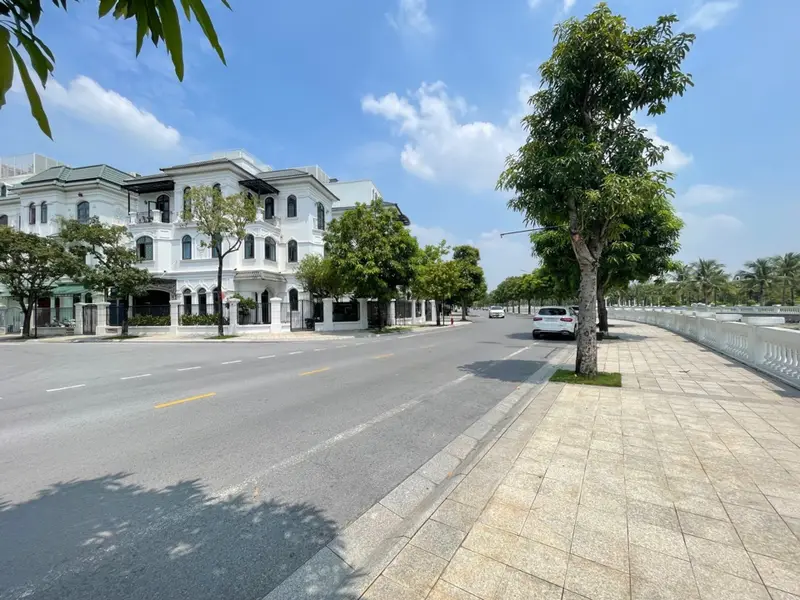 Biệt thự góc hai mặt đường view hồ tại Vinhomes Imperia... Bán biệt thự, liền kề tại Hồng Bàng, Hải Phòng 01