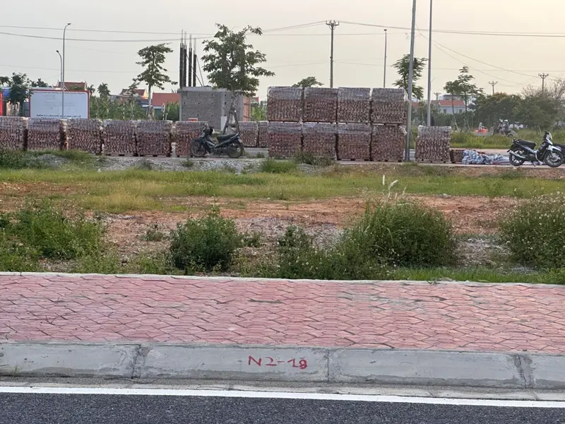 CƠ HỘI SỞ HỮU ĐẤT DỊCH VỤ ĐẦU CẦU VỊ TRÍ VÀNG GIÁ ĐẦU TƯ... Bán đất tại Nam Triệu, Hải Phòng 01