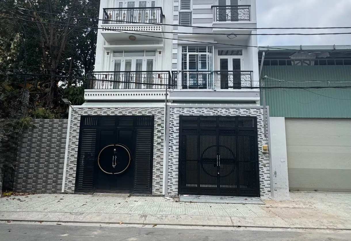 Cơ hội hiếm có sở hữu nhà mặt phố Nam Hùng Vương tiện kinh doanh và an cư... Bán nhà mặt phố tại An Lạc, Hồ Chí Minh 01