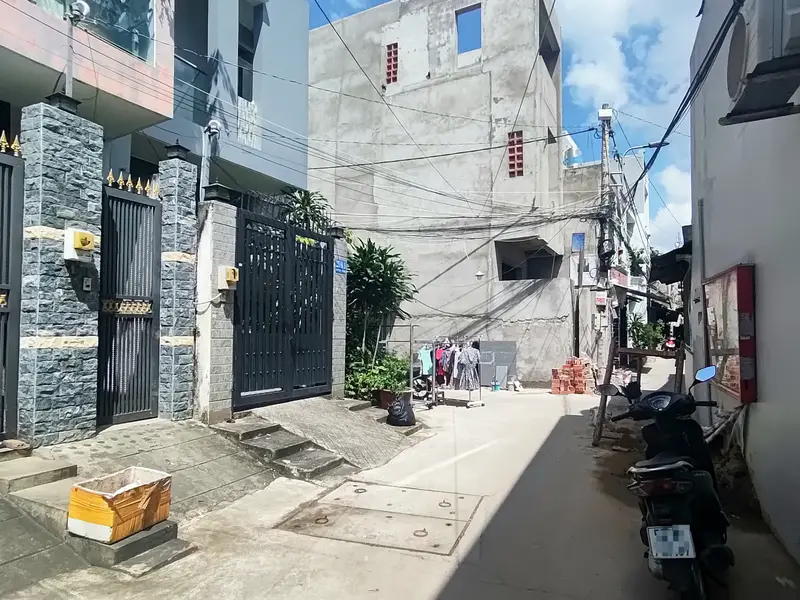 BÁN NHÀ ĐẸP Ở BÙI MINH TRỰC Q.8, 105M2 RỘNG 6.8, HẺM TRƯỚC NHÀ 6M CÁCH MT 40M, NHỈNH 10 TỶ... Bán nhà riêng tại Bình Đông, Hồ Chí Minh 01