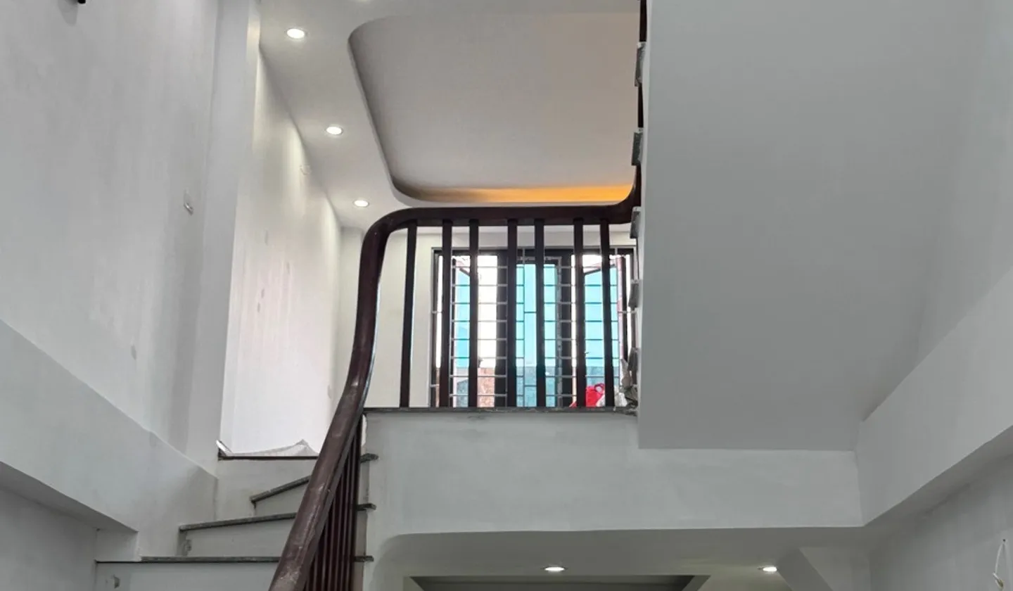 Bán nhà riêng 5 tầng tại xã Ngọc Hồi, Hà Nội với thiết kế hiện đại và pháp lý rõ ràng... Bán nhà riêng tại Ngọc Hồi, Hà Nội 01