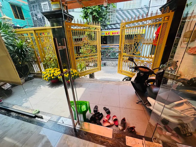 Biệt thự lô góc 4 tầng rộng 144m2 tại Quận 6, giá hấp dẫn giảm còn 10.9 tỷ... Bán owner_side tại Phú Lâm, Hồ Chí Minh 01