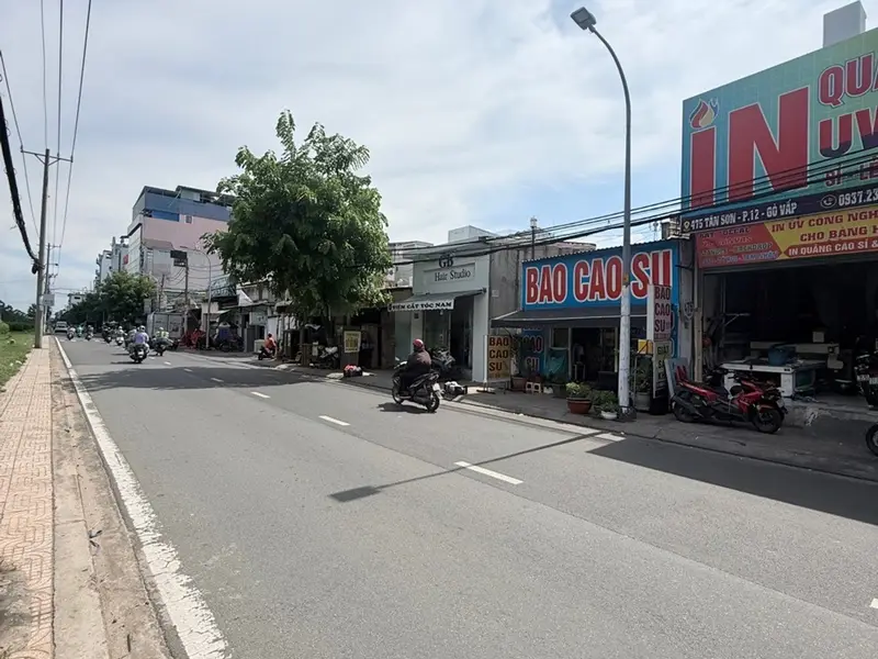 Bán nhà mặt tiền đối diện sân golf Tân Sơn, gần ga Metro Phạm Văn Bạch... Bán nhà mặt phố tại An Hội Tây, Hồ Chí Minh 01