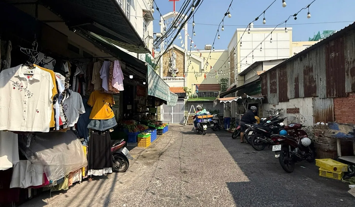 Nhà 5 tầng - Hẻm xe hơi tránh - 72m² - Thu 360tr/Năm - Nhỉnh 13 tỷ - Nở hậu... Bán nhà riêng tại Vĩnh Hội, Hồ Chí Minh 01