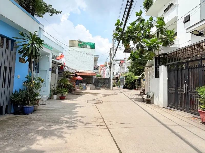 👉BÌNH TÂN- NGUYỄN THỊ TÚ $ 4.6 TL
👉DT:86 M2 (4.2 NỞ HẬU 8 ×18)
👉KẾ LÊ TRỌNG TẤN - NHÀ 2 MẶT HẼM... Bán nhà riêng tại Bình Tân, Hồ Chí Minh 01