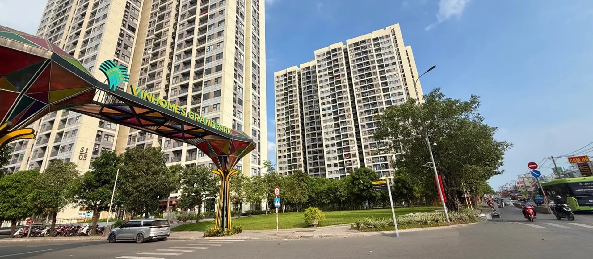 Nhà riêng tinh tế ven sông tại khu đô thị đẳng cấp Quận 9... Bán nhà riêng tại Long Bình, Hồ Chí Minh 01