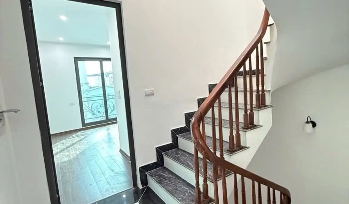 Bán nhà riêng 4 tầng vị trí sát mặt phố Vạn Phúc, diện tích 40.3m² pháp lý đầy đủ.... Bán nhà riêng tại Nam Phù, Hà Nội 01