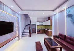 Nhà 5 tầng 35m² trên phố Bồ Đề, ngõ rộng ô tô đỗ gần... Bán nhà riêng tại Bồ Đề, Hà Nội 06