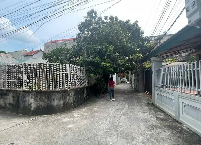 Bán đất 40.7m2 mặt tiền rộng tại Nam Hồng giá 2.8 tỷ... Bán đất tại Phúc Thịnh, Hà Nội 01