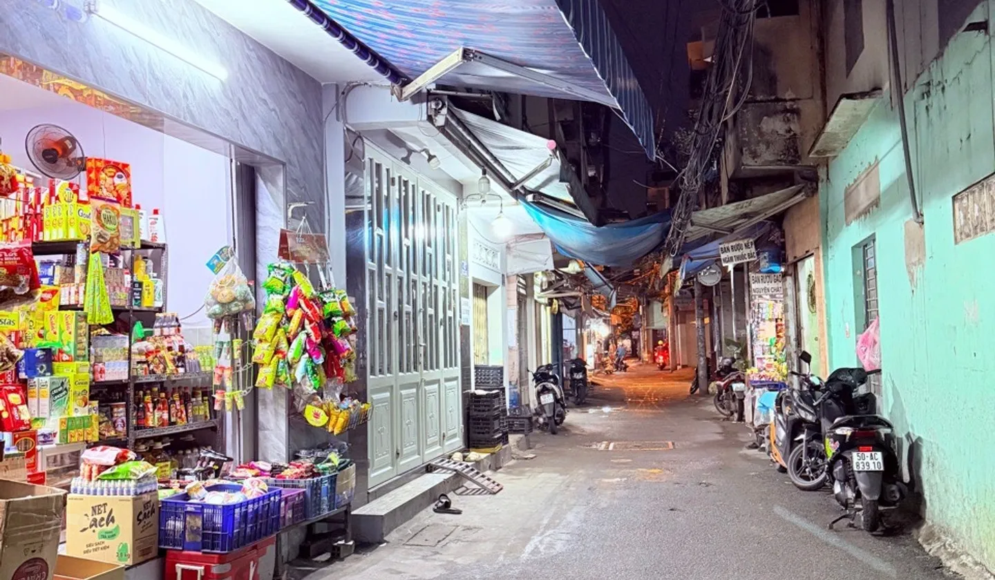 Nhà lô góc 2 mặt tiền ngay trung tâm Tân Bình... Bán nhà riêng tại Tân Hòa, Hồ Chí Minh 01