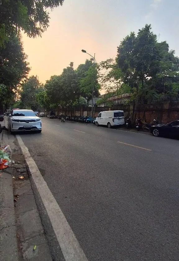 Bán nhà mặt phố trung tâm Long Biên 69.5m² 5 tầng mặt tiền 3.8m giá 22 tỷ... Bán nhà mặt phố tại Bồ Đề, Hà Nội 01