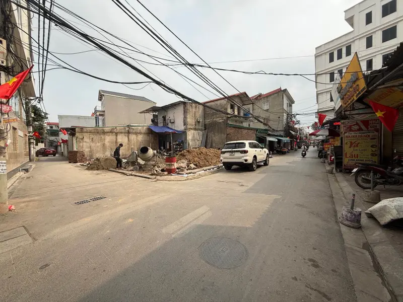 🌺 SẴN NHÀ CẤP 4 - KINH DOANH TẠO DÒNG TIỀN- NGÕ Ô TÔ
HẬU DƯỠNG- KIM CHUNG 60M - KINH DOANH ĐỈNH... Bán nhà mặt phố tại Thiên Lộc, Hà Nội 01