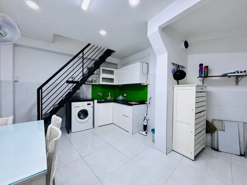 Bán nhà riêng 3 tầng tại Phú Nhuận, 2 căn mặt tiền, diện tích 16.1 m2... Bán nhà riêng tại Phú Nhuận, Hồ Chí Minh 01