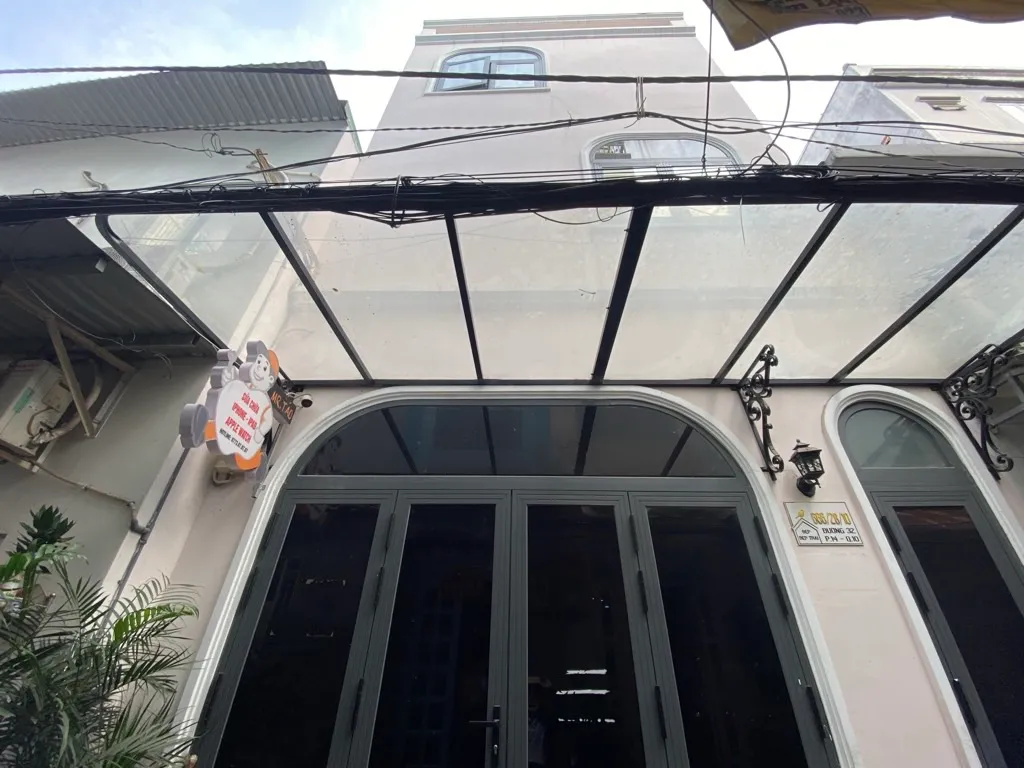 Nhà nhỏ xinh, phố trung tâm Quận 10 giá hợp lý... Bán nhà riêng tại Hòa Hưng, Hồ Chí Minh 01