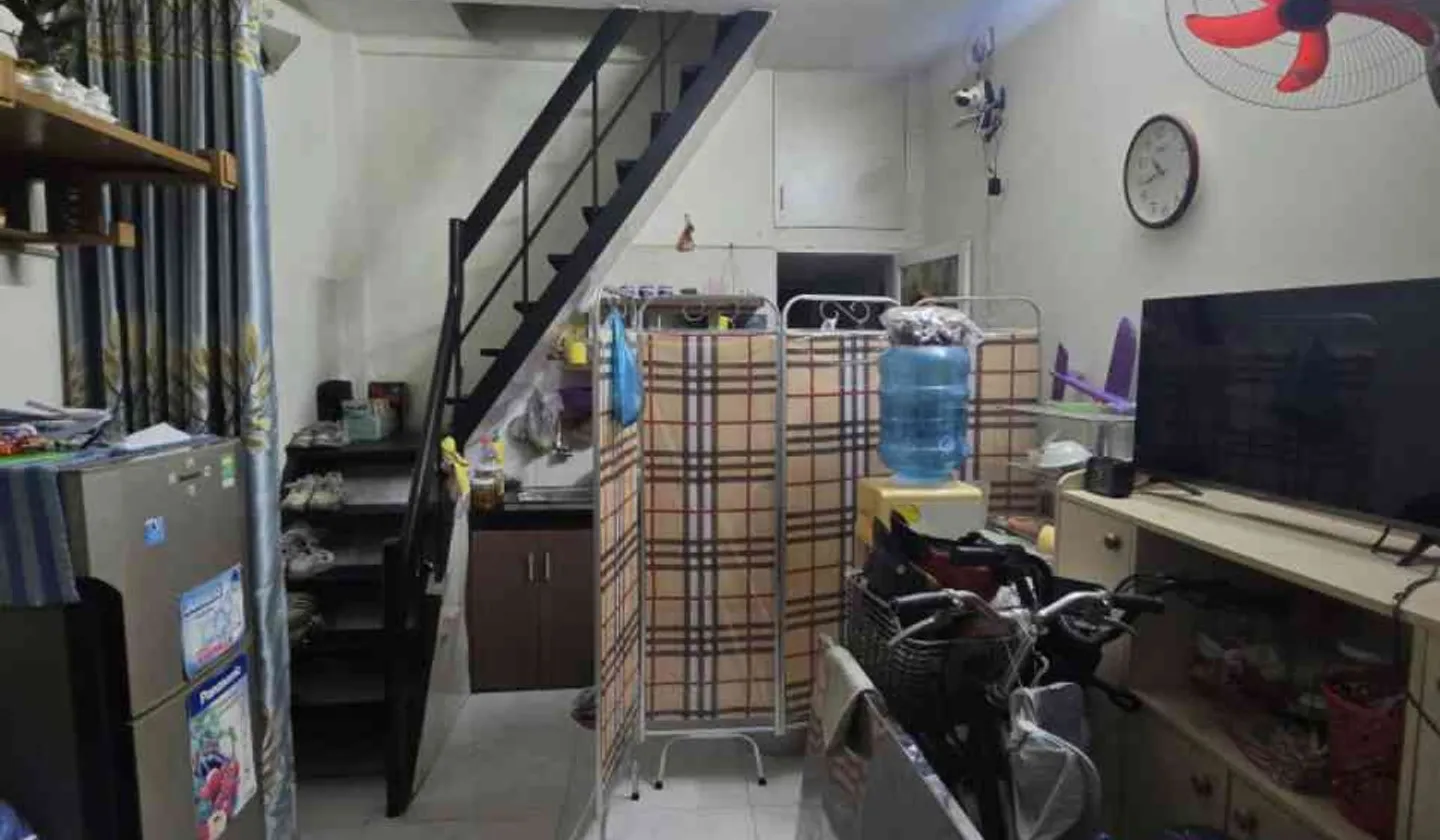 Nhà nhỏ xinh hẻm thông Quận 11, 2PN tiện nghi... Bán nhà riêng tại Phú Thọ, Hồ Chí Minh 01