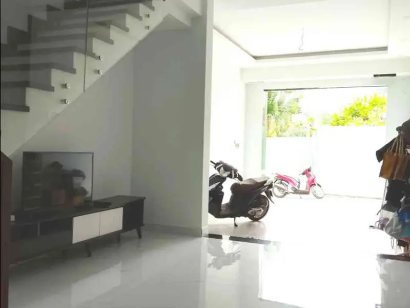 Nhà 3 tầng đẹp, xe hơi vào tận nơi, tiện kinh doanh... Bán nhà riêng tại An Phú Đông, Hồ Chí Minh 01