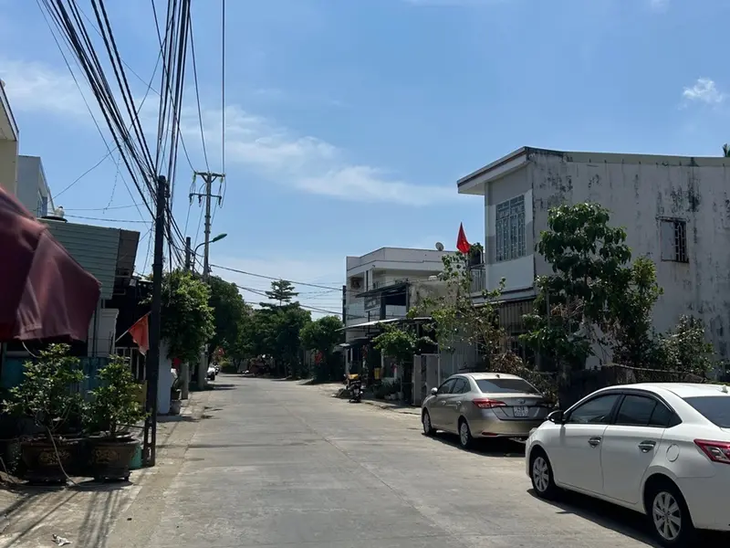 Nhà 2 tầng mới tại phường Hòa Xuân, Đà Nẵng, diện tích 97,3 m², giá 3,45 tỷ đồng... Bán nhà riêng tại Hòa Xuân, Đà Nẵng 01