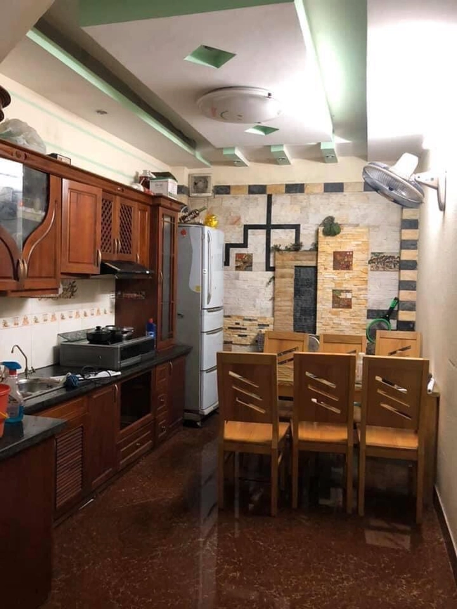 Bán nhà Trương Định, 3 bước ra phố, SH quay đầu, 40 m2, chỉ nhỉnh 5 tỷ tại Hà Nội 02